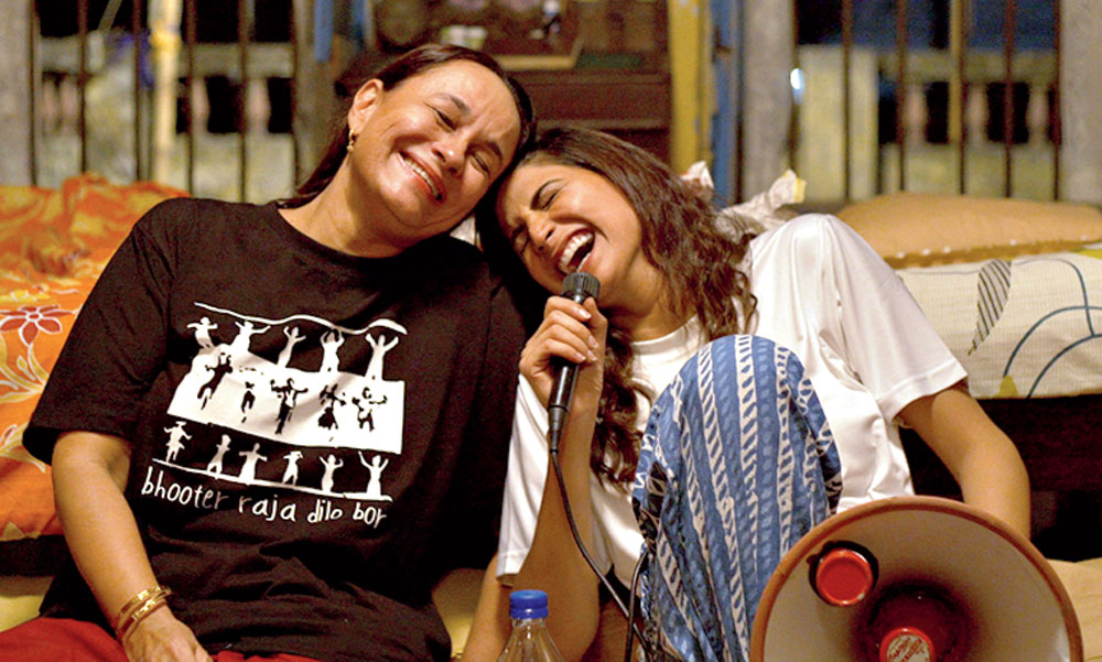 Soni Razdan and Aahana Kumra in Sanjoy Nag’s Yours Truly