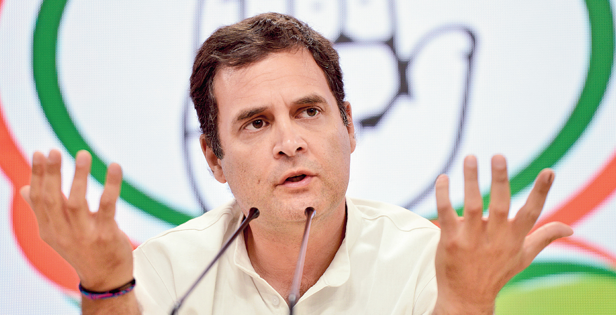 Rahul Gandhi condemns Election Commission