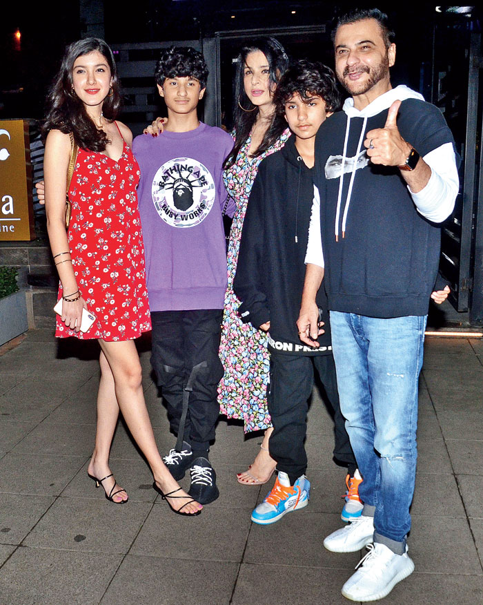 Sanjay Kapoor with his family, including daughter Shanaya, (left) in Mumbai