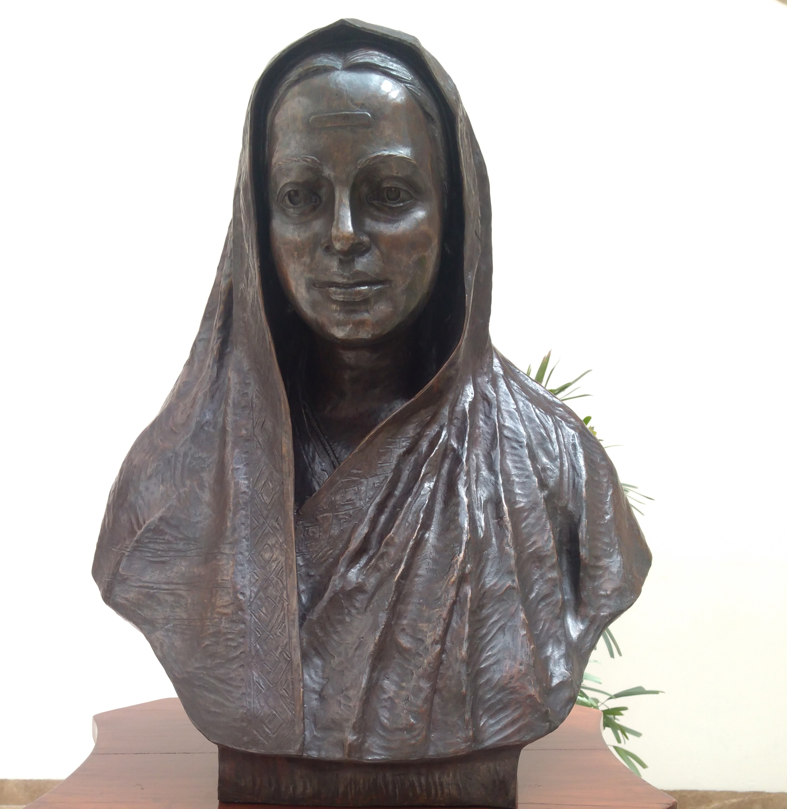 A bust of Savitribai Phule at Maharashtra Sadan, New Delhi.