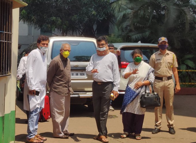 Civil rights activist Anand Teltumbde arrives at NIA office to surrender in Bhima Koregaon case, in Mumbai, on Tuesday, April 14, 2020