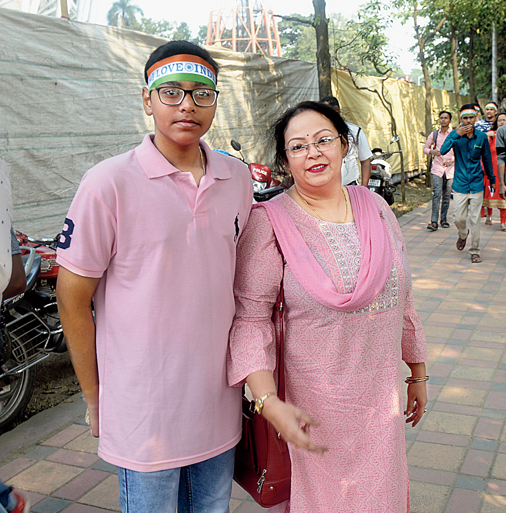Rhea Rakshit Das with son Arunava Das