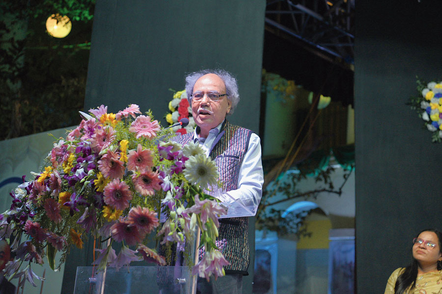 Shamim Hanfi addresses the audience at Bayaad-e-Ghalib, a festival celebrating Mirza Ghalib’s tryst with the city,  at Calcutta Madrasah Aliah University, in Taltala, on Friday. 