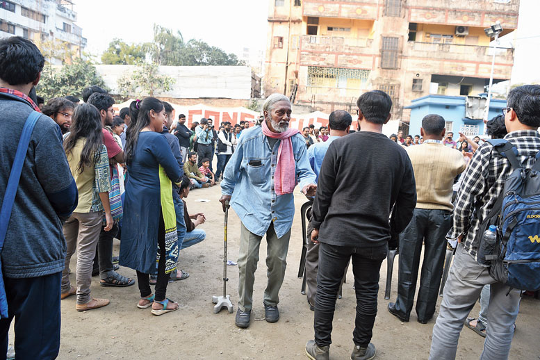 Partha Majumdar, 61, came to the carnival with a walking stick for support. He had suffered a fracture in his right leg a year ago and finds it difficult to walk. But Majumdar could not resist the call of the carnival.“I have not been able to join any of the  protest marches because I cannot walk. But my blood is boiling over what is happening. Today, I came here so that I could sit and enjoy the performances by the artistes,” said the Hindusthan Park resident. Majumdar, who has worked for an NGO, went to Park Circus on Friday night. “The spirit of protest is the only way forward. It feels good to see artistes, students and housewives raising their voice,” he said.