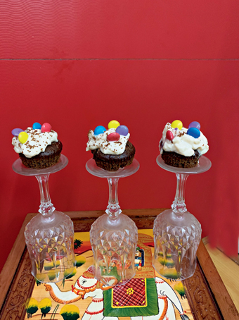 Dalgona Coffee Chocolate Cupcakes