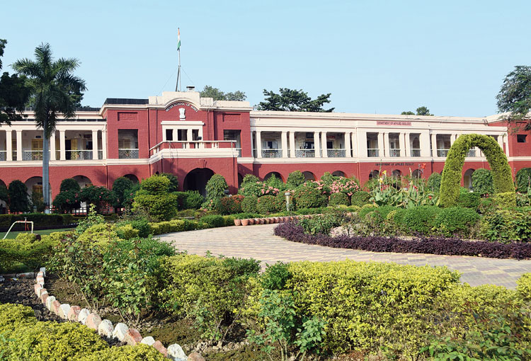 The heritage building of IIT(ISM) in Dhanbad. 