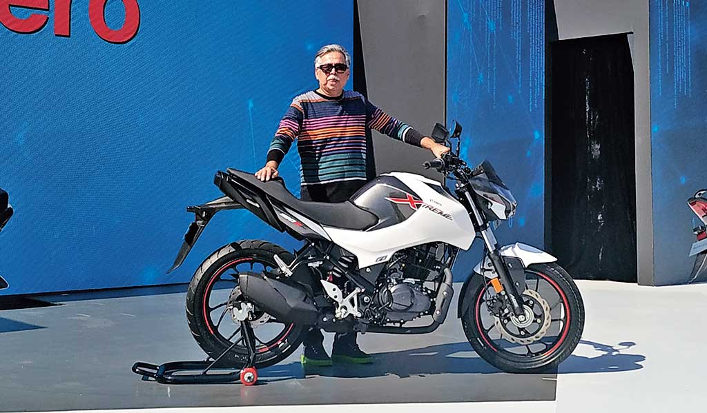 Pawan Munjal with the Xtreme 160R in Jaipur on Tuesday.