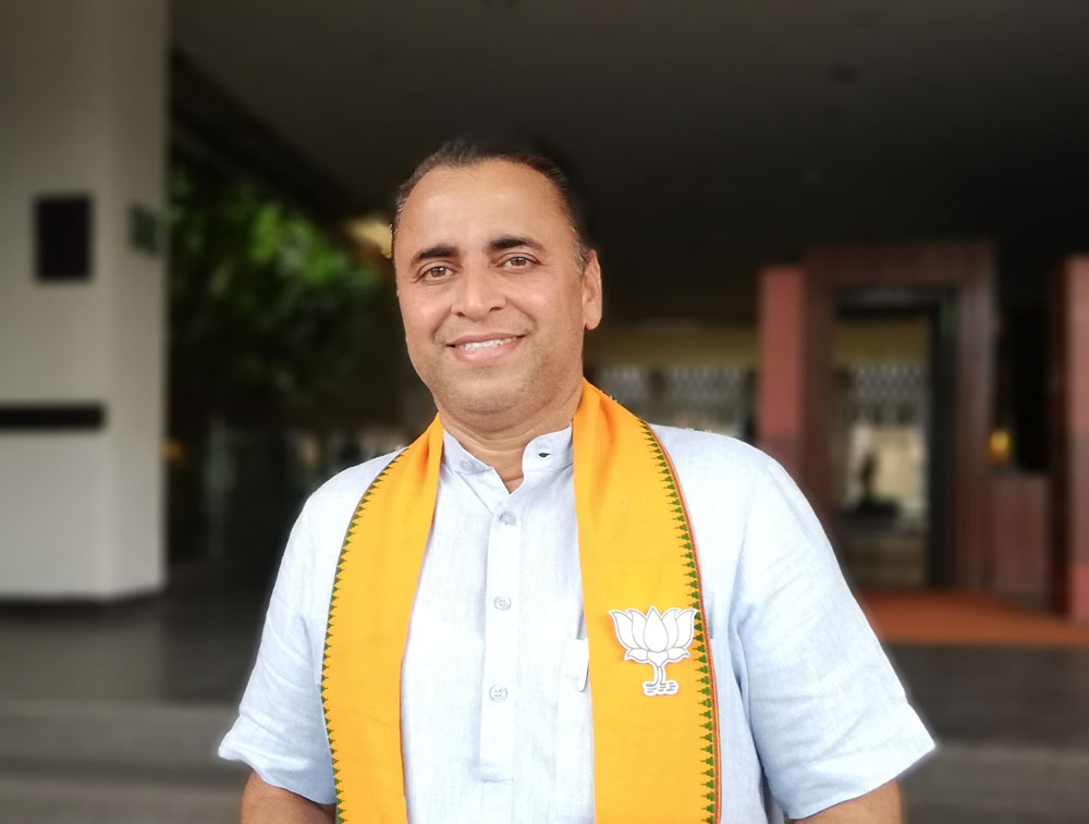 Hindutva | BJP's poll warrior Sunil Deodhar says his party is on the  upswing in Bengal - Telegraph India