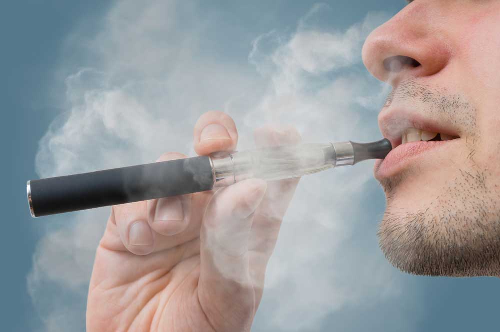 E cigarette E cigarettes effective but carry risks Telegraph India