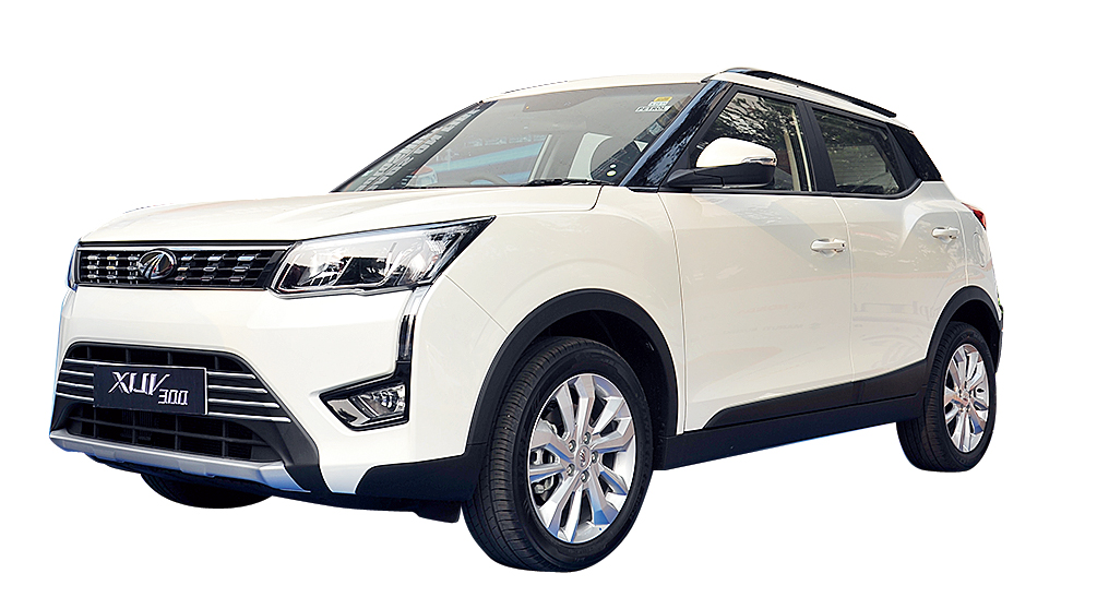 Mahindra had its recently-launched SUV, the XUV 300 on display in white. Riddhi recounted his experience with this family of vehicles: “I have driven an XUV 500 before. I like how the car can easily be steered off-road.”
