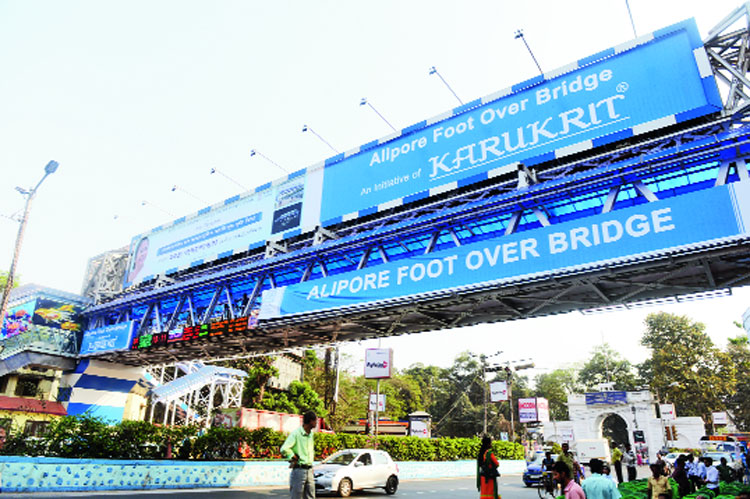 The pedestrian overbridge, in front of the Alipore zoo and National Library, that was inaugurated on Friday