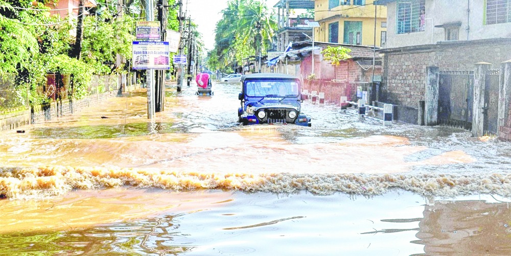 'Normal' rain floods city - Telegraph India