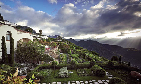 Positano Life is a lemon on Italy s Amalfi coast Telegraph India