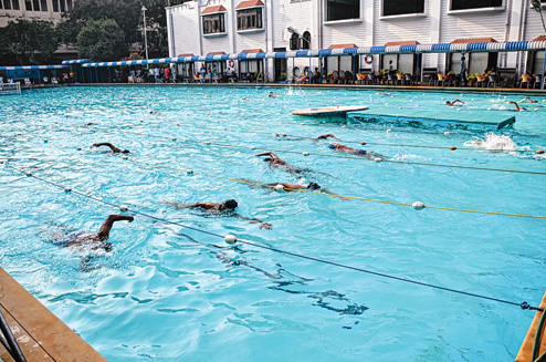 Club swim - Telegraph India