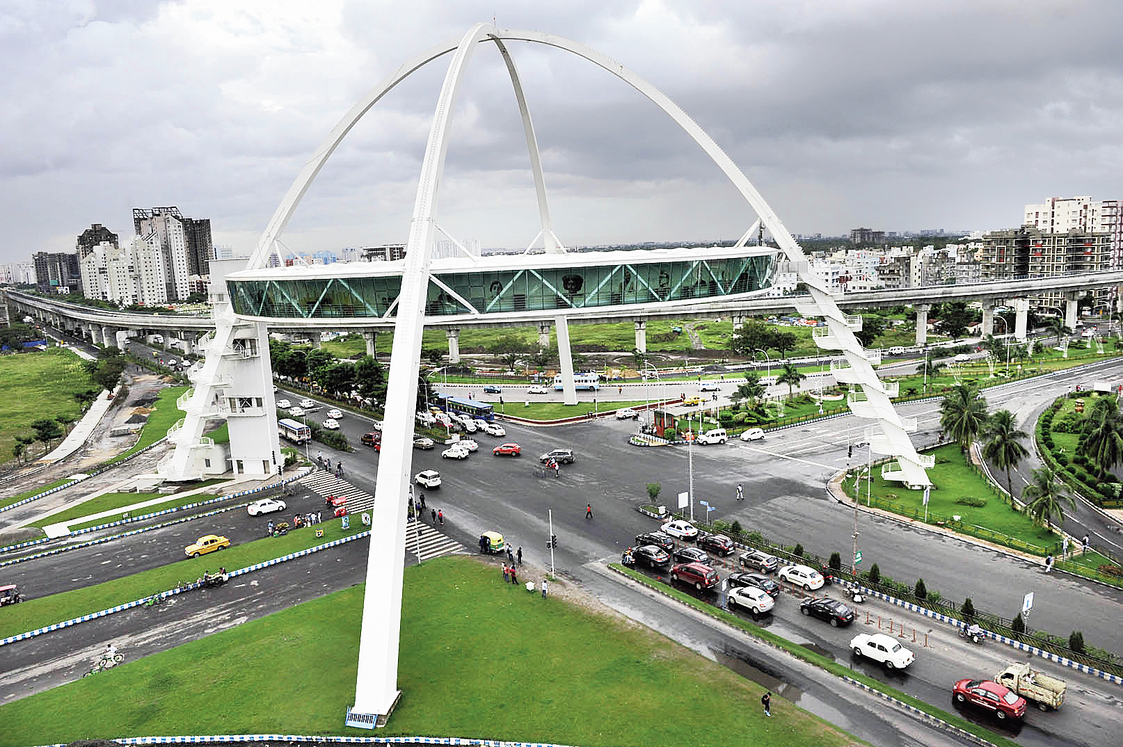 Kolkata Gate test after bridge collapse - Telegraph India