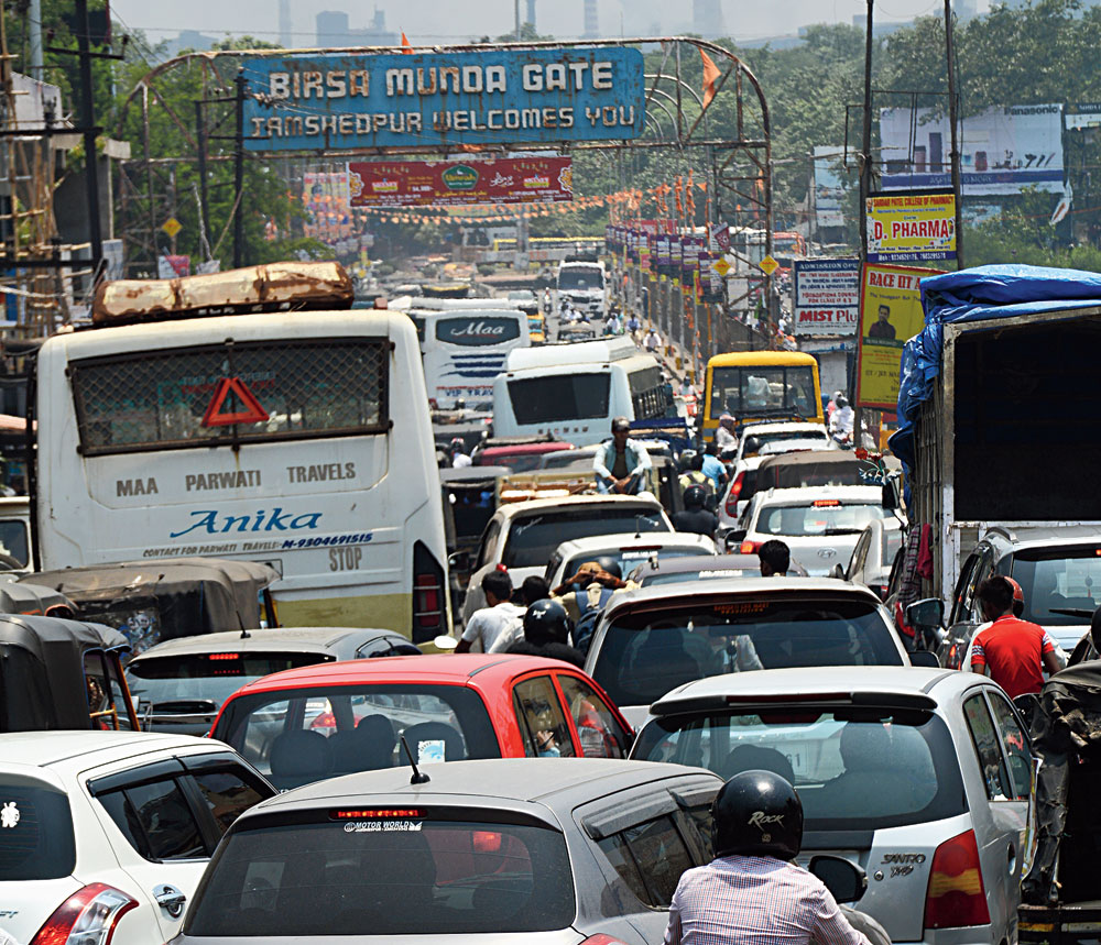 Traffic mayhem on Mango bridge on Tuesday