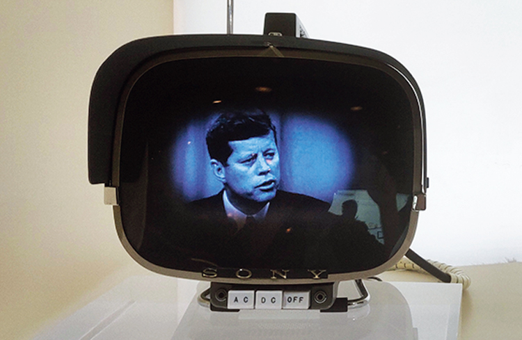The Portable Transistor TV (1960) from Sony (Japan) was smaller and more durable than a vacuum tube TV. It did not need to warm up and consumed less power