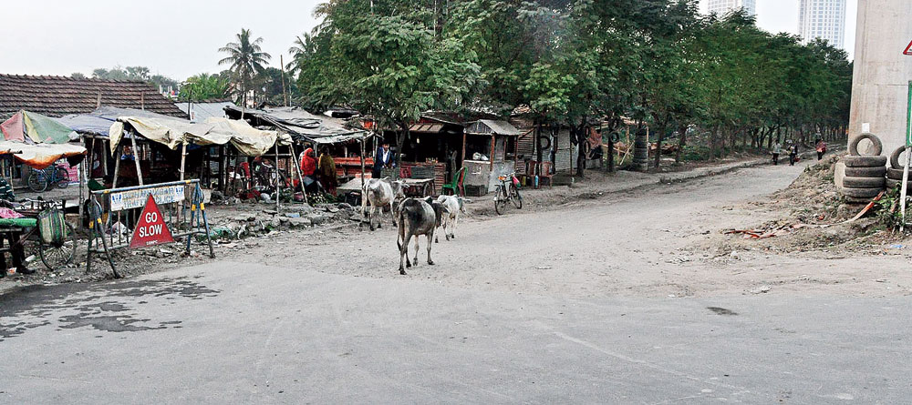 Hawkers’ shacks around 200m from Westin Hotel