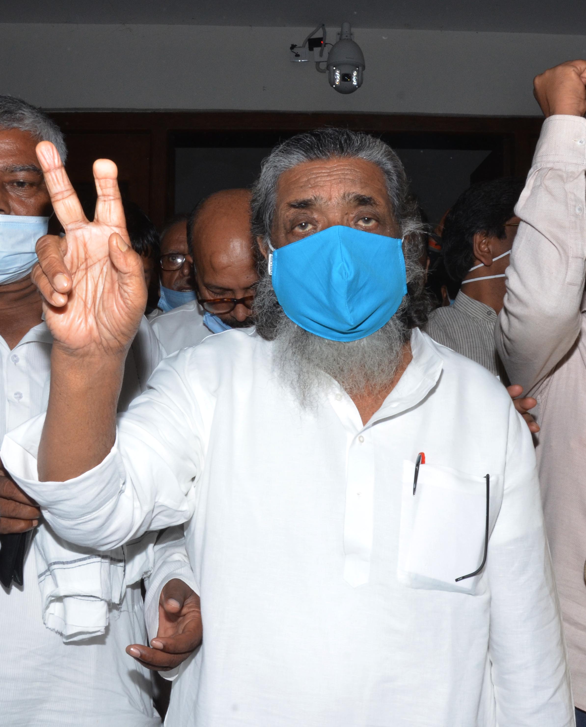 JMM patriarch Shibu Soren flashes the victory sign after his victory in the Rajya Sabah elections in Ranchi on Friday.