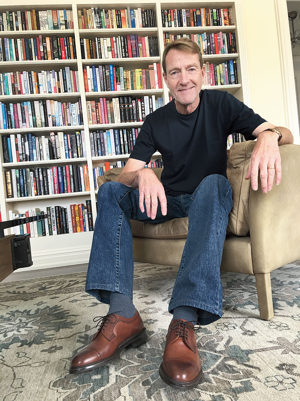 Lee hands Reacher to his novelist brother - Telegraph India