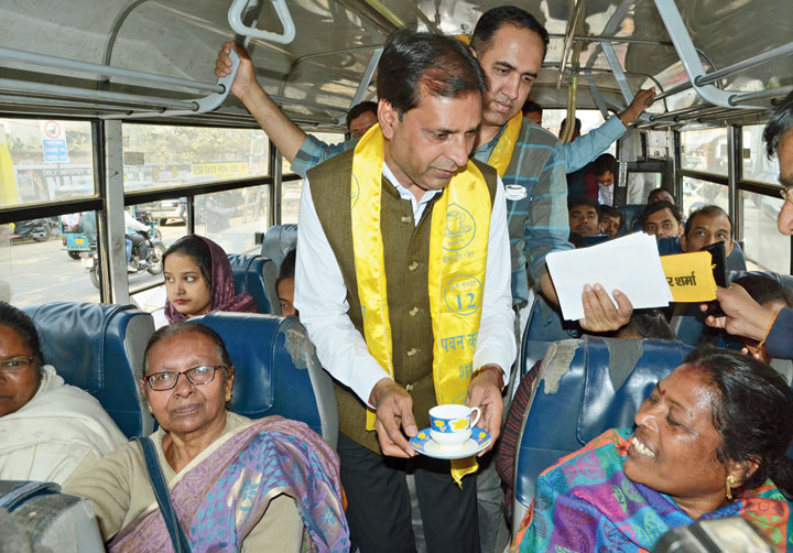 Pawan Sharma campaigns inside a city bus in Ranchi on Monday