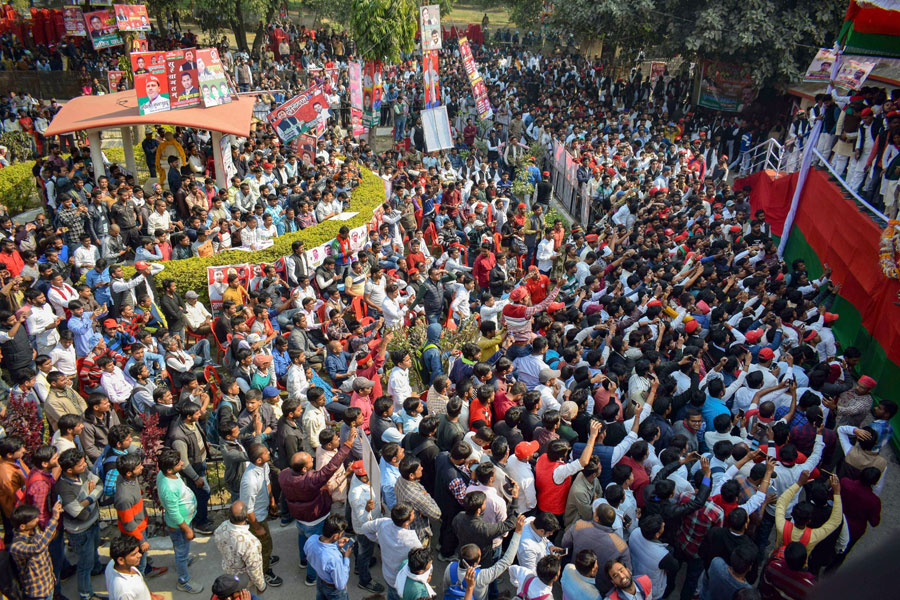 Samajwadi Party workers attend the oath ceremony of the Allahabad University Students' Union, in Allahabad on Tuesday, February 12, 2019