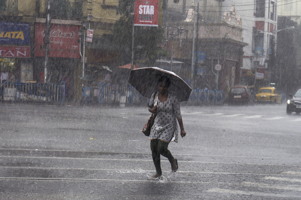 The showers on Monday showed the signs of a shift from squalls and thunderstorms to sustained rainfall that the monsoon is associated with. 