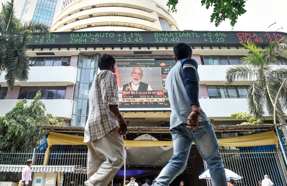 Telecast of PM Modi’s speech on Wednesday. At 11.21am Modi tweeted that he would address the nation, the Sensex started descending from 38437.93 to reach 38321.29 by 11.56am. The volatility continued till 12.24 pm when Modi began his speech, then the index rose to 38446.39 and kept climbing.