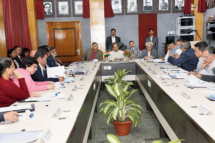 Assam governor Jagdish Mukhi at the meeting with vice-chancellors in Guwahati on Wednesday