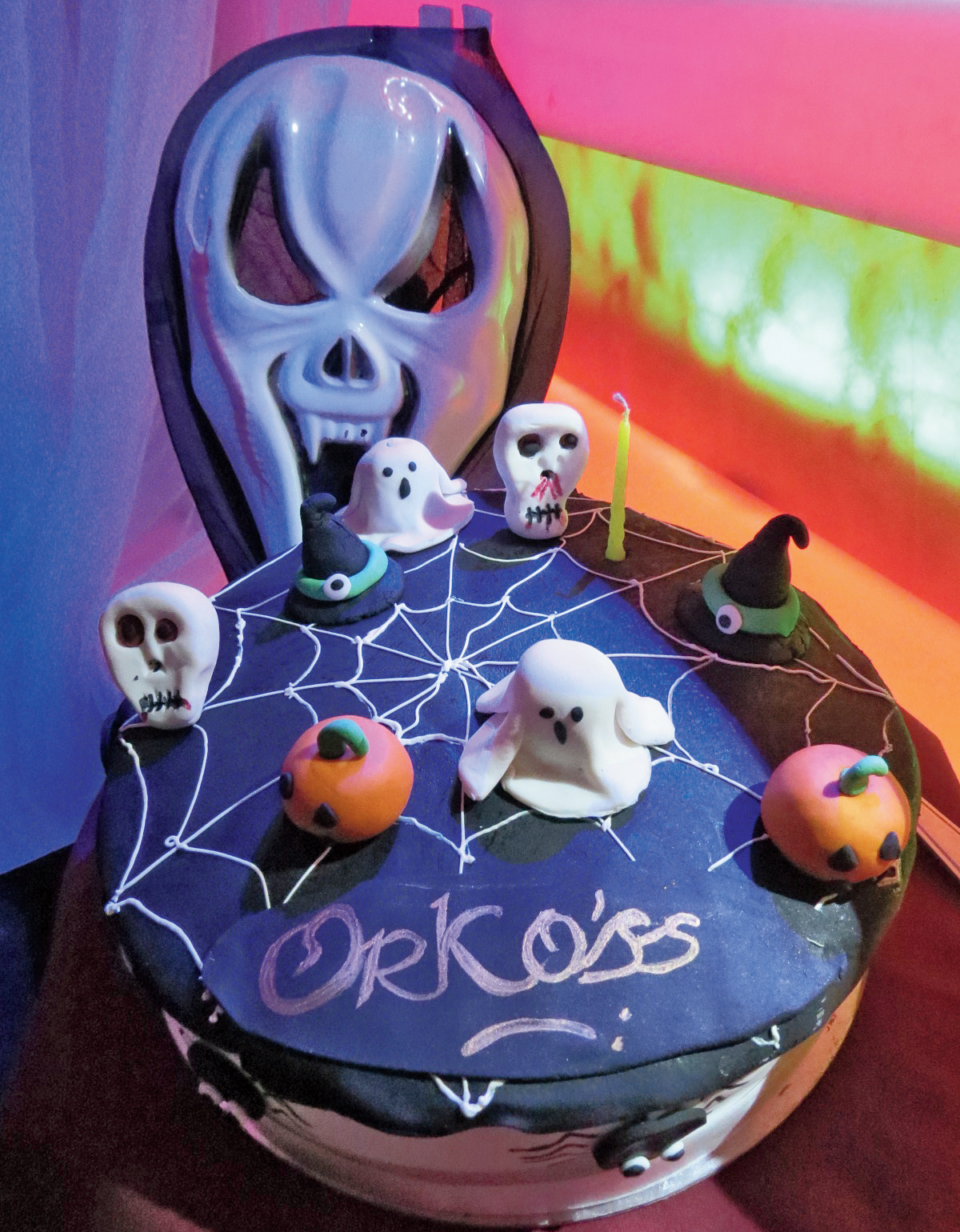 The spooky cake for the themed birthday