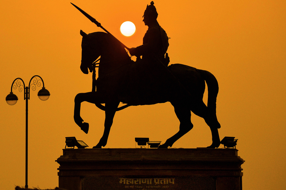 The year's first sunrise in Ajmer on January 1