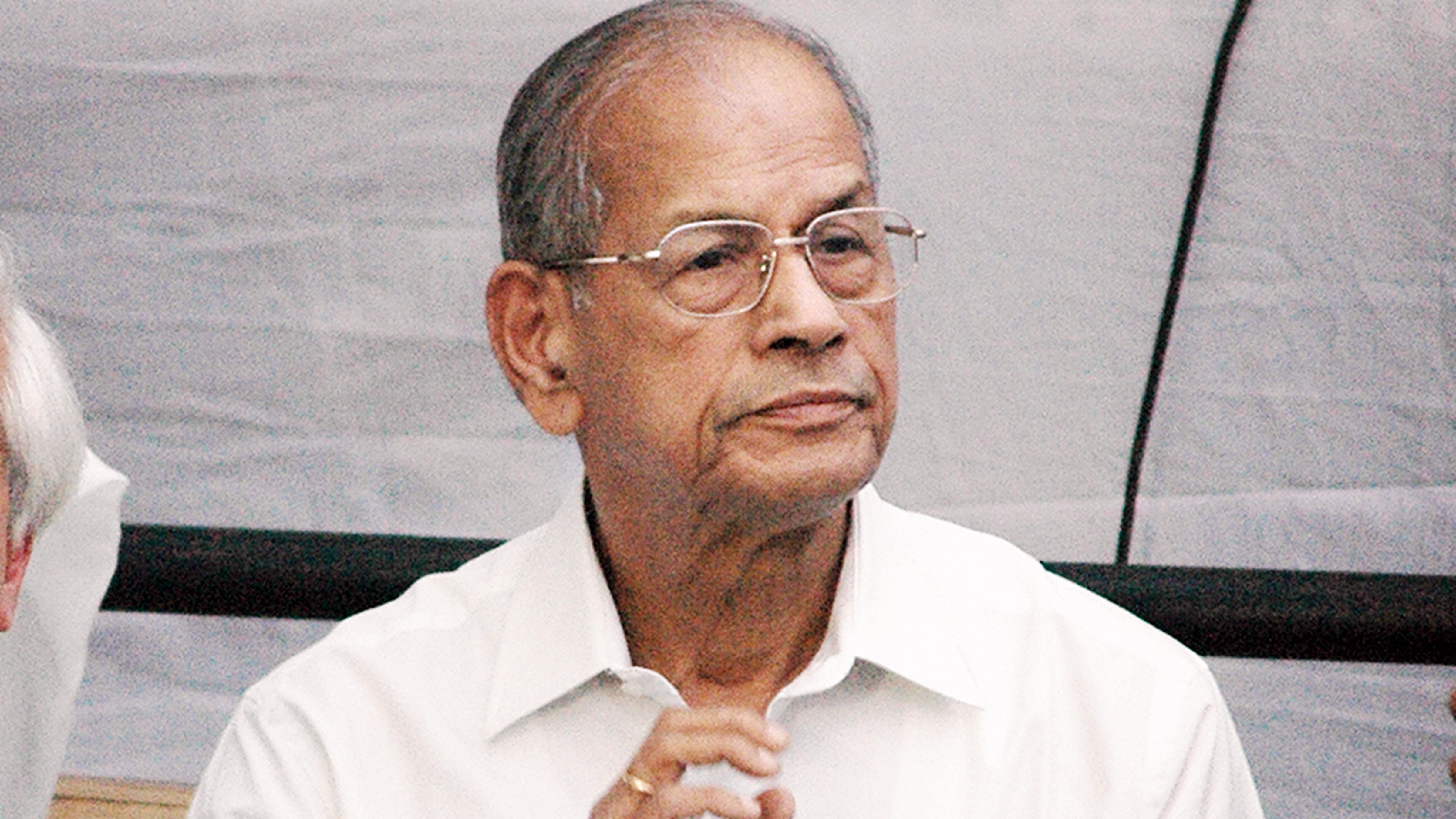 E. Sreedharan wrote that future governments may not want to bear the financial burden of free travel for women. The DMRC has a loan of Rs 35,000 crore to clear and till that is done, no section of passengers should be allowed free travel, he added. 
