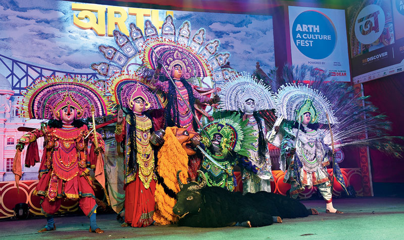 The Chhau act curated by Tarapada Rajak depicted Mahishasura Mardini where a troupe of masked performers stole the show with their dynamic performance.