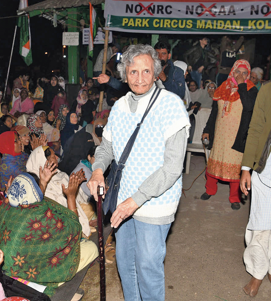 Jayanti Sen, 80, came from Regent Estate to Park Circus Maidan on Wednesday evening to express her solidarity with the women protesting against CAA and NRC