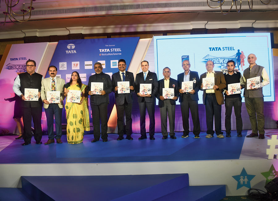 Sponsors and partners after unveiling the Tata Steel Kolkata 25K Charity docket 2019