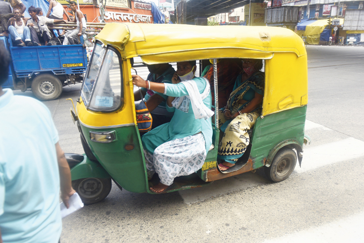 autorickshaw | Coronavirus lockdown: Autos resume with double fare in Kolkata - Telegraph India