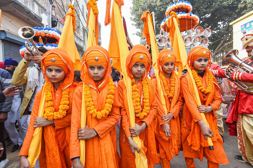 Children in a procession ahead of the birth anniversary of Guru Gobind Singh in Patna on January 1