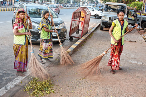 Mechanised sweep eyes twin purposes - Telegraph India