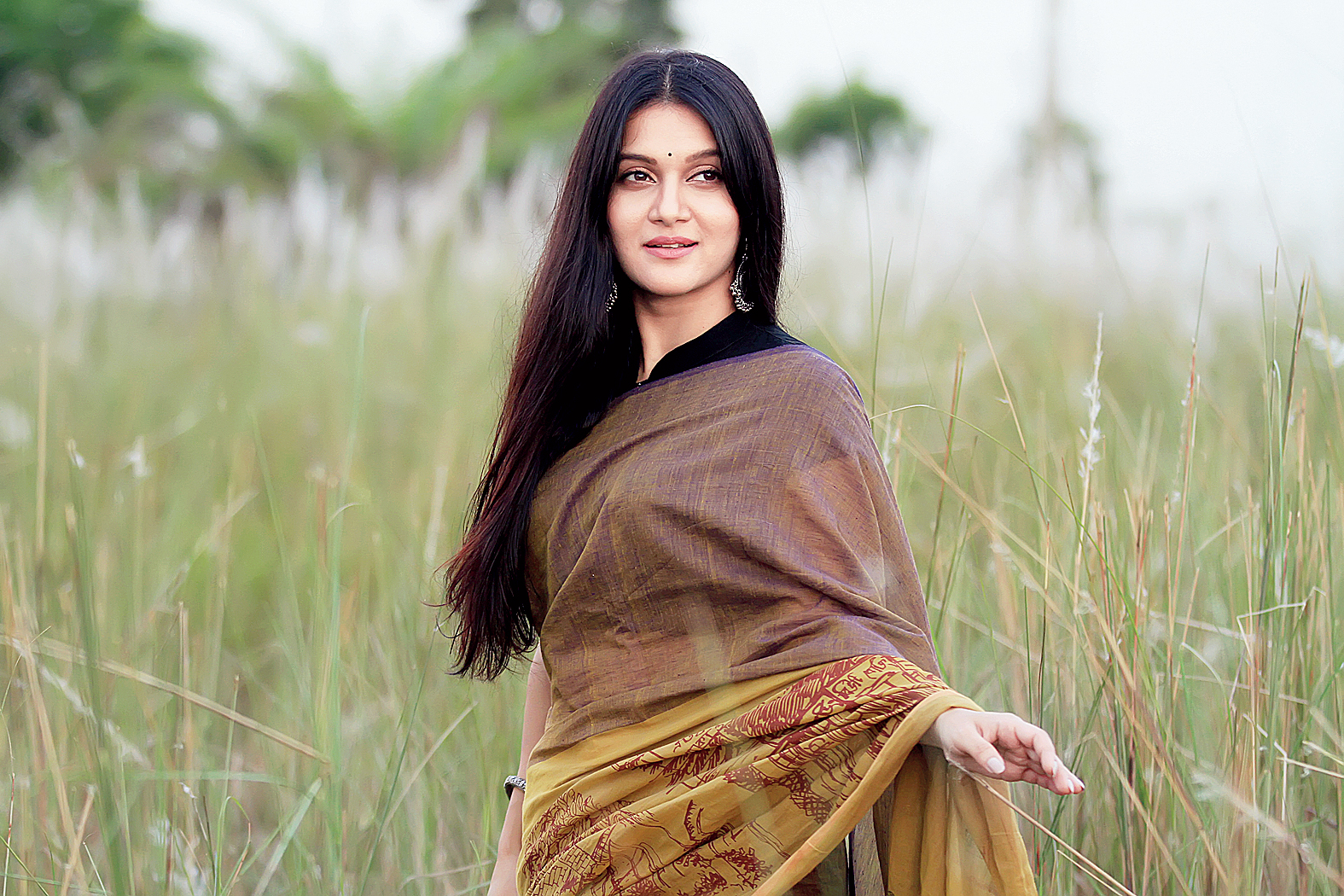 web series | Bangladeshi actress Rafiath Rashid Mithila on the web series  Ekattor, married life with Srijit Mukherji and taking care of nature -  Telegraph India