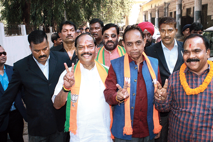Chief minister Raghubar Das on his way to file nomination papers from Jamshedpur East earlier this month

