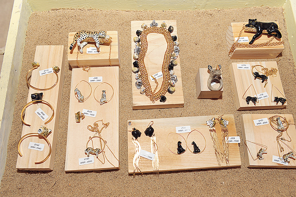 Benaras by Citrus’s “boho-chic jewellery for girls who want to be who they are” were oh-so-cool. The animal-inspired earrings, rings, neckpieces and brooches were made of brass-metal with gold plating. Think destination weddings, mehndi, brunches or trousseau picks.