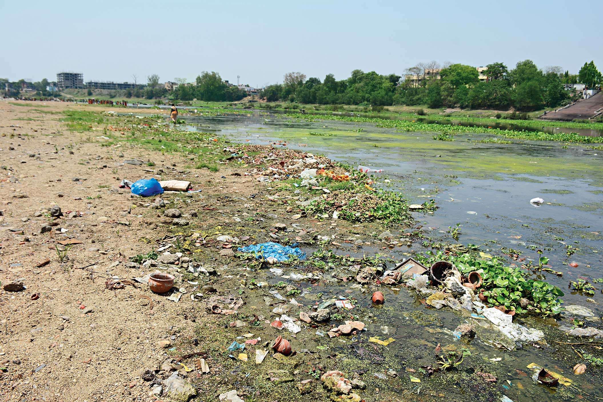 Wastes scattered on the banks of Subernarekha in Jamshedpur on Thursday. 
