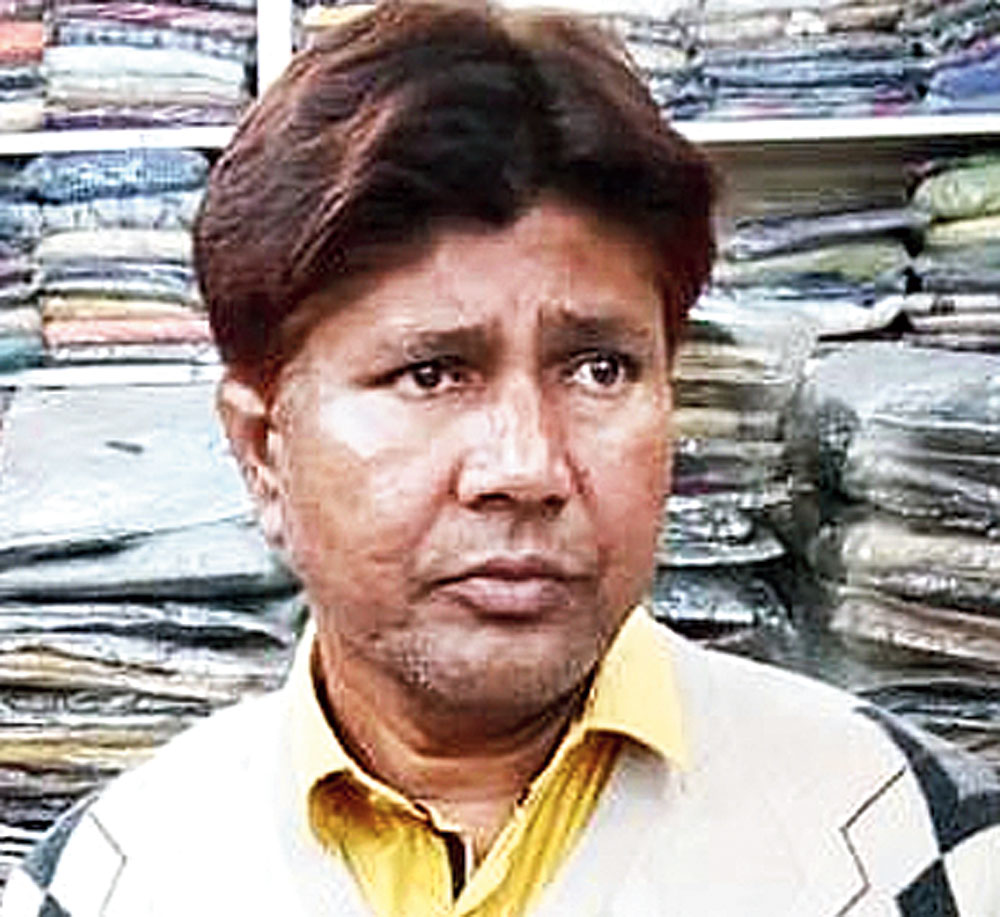 Broker Raghu Singh who was shot dead in front of his house in Jaridih