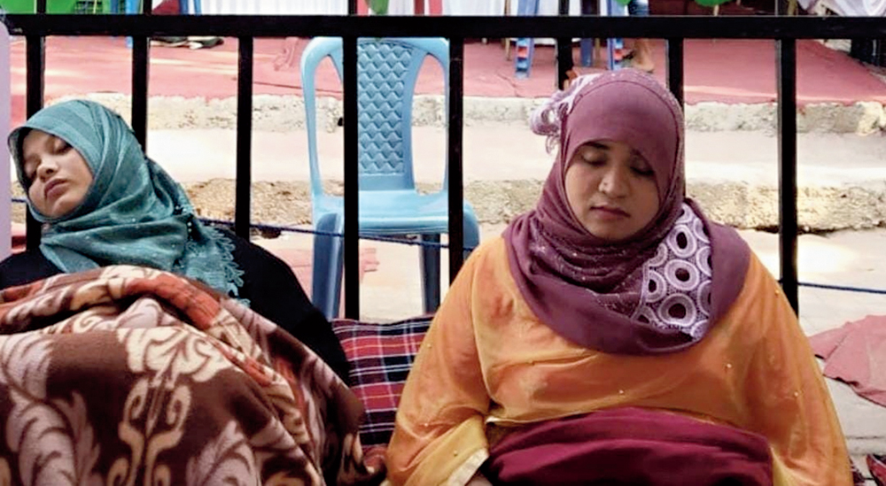 Warsi (right) and Amreen during the hunger strike at Bilal Bagh in Bangalore
