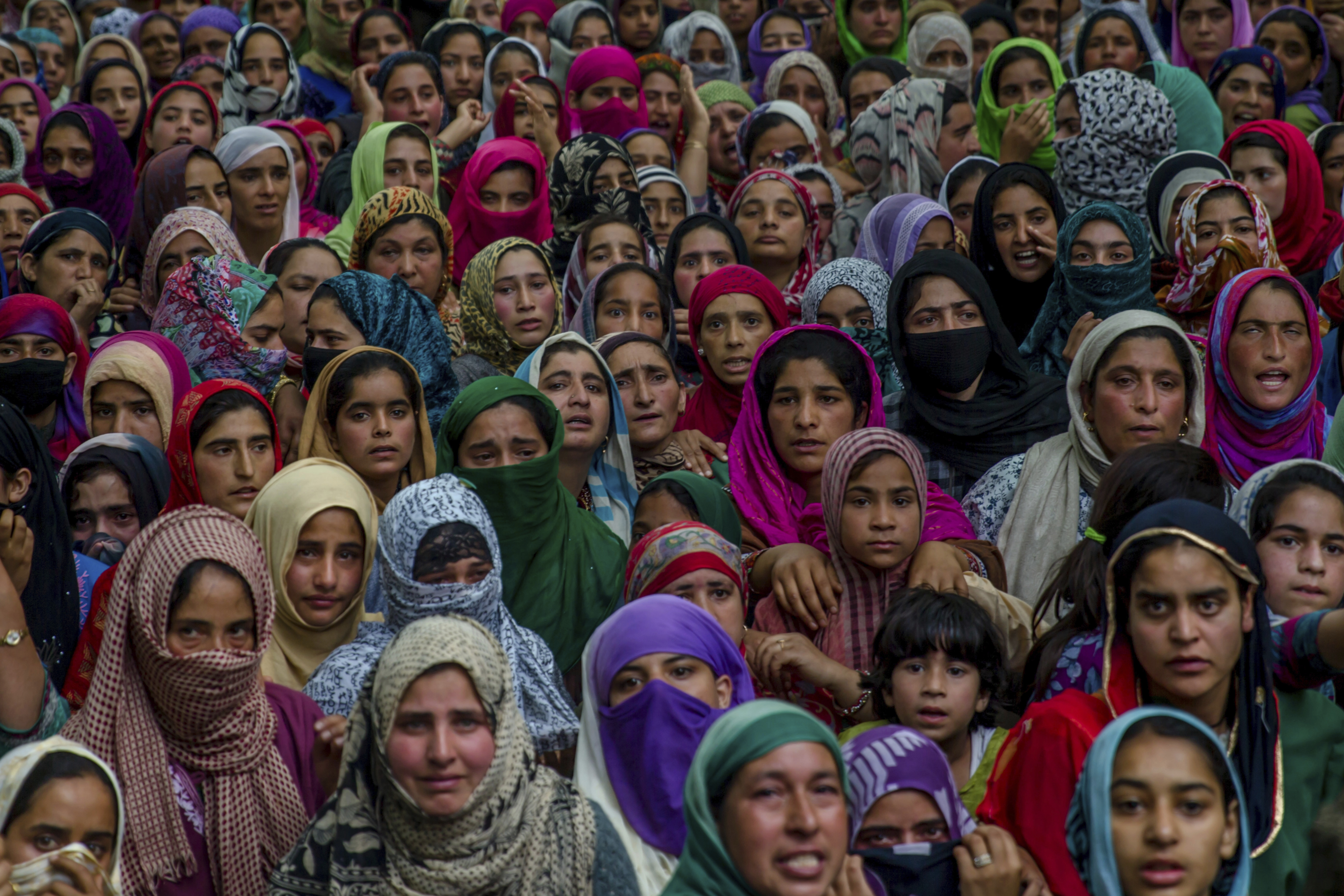 kashmiri women