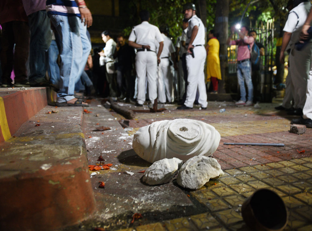 The bust of Ishwarchandra Vidyasagar that was vandalised during Amit Shah’s roadshow in Calcutta on on Tuesday, May 14, 2019. Those who destroyed it did not know that Tagore once said Vidyasagar's greatness lay in his determined, uncompromising humanism