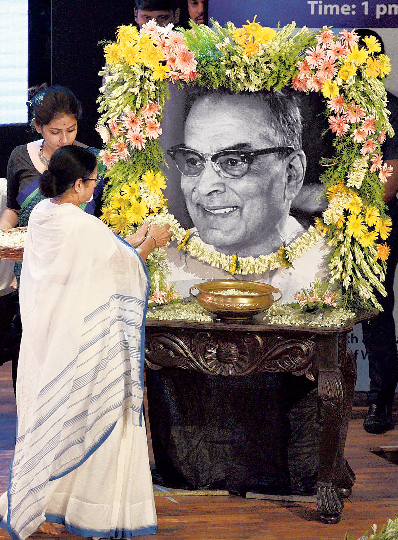 Chief minister Mamata Banerjee pays tribute to Dr Bidhan Chandra Roy, on whose birthday Doctors’ Day is celebrated, at SSKM Hospital on Monday.