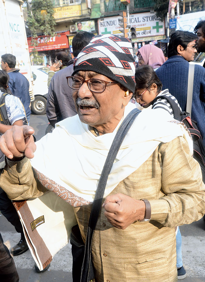 Benoy Krishna Dasgupta, 75
He has a pacemaker implanted in his heart. The elderly man congratulated students at Hazra for “protesting against tyranny” and walked 200m to lend his support