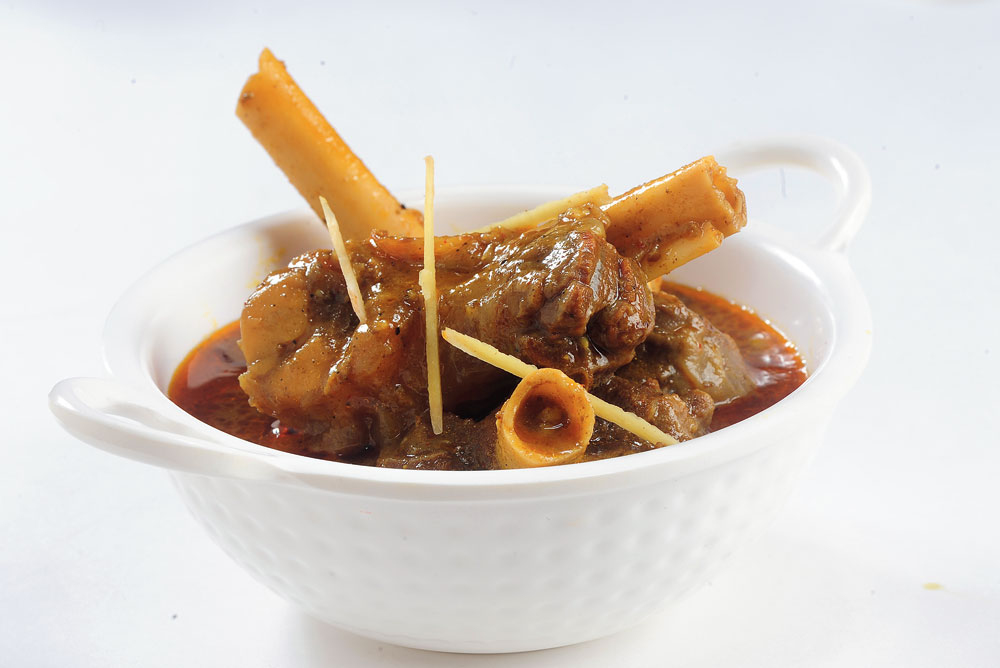 We would gorge on kosha mangsho (mutton curry) and hot rotis and vegetable curries in the evening