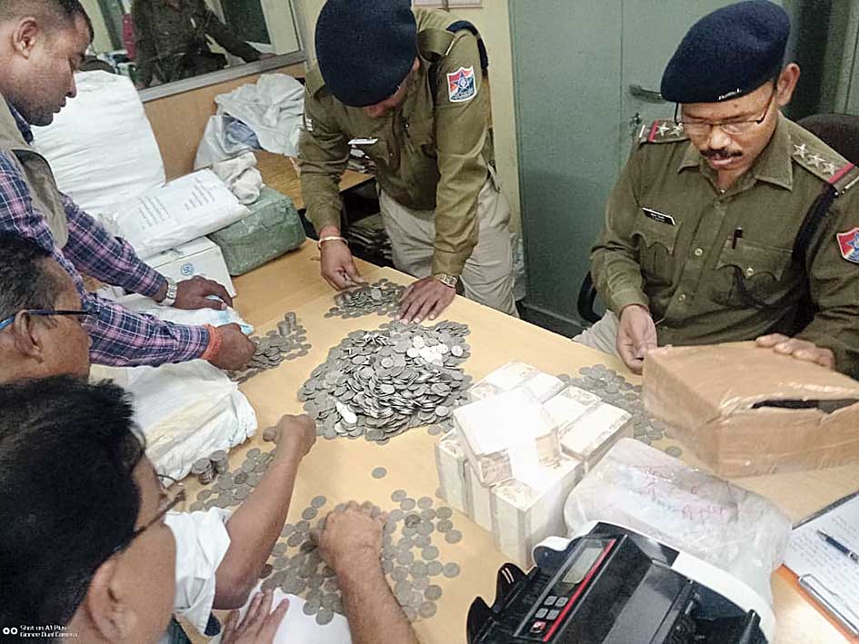 The recovered cash at Guwahati railway station
